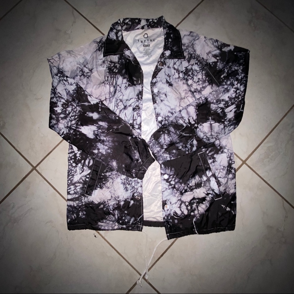 EMPYRE WINDBREAKER